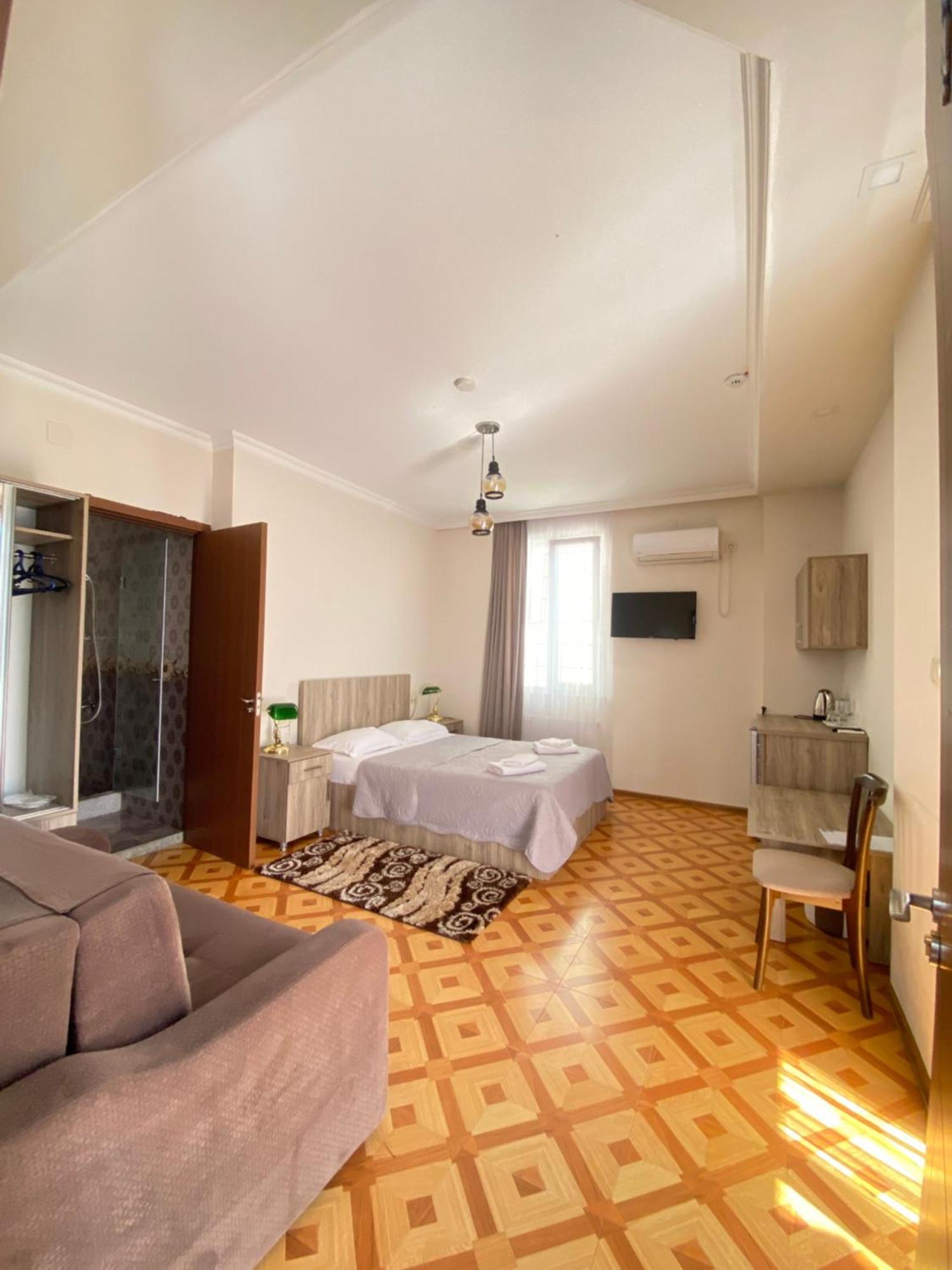 Hotel Garanti Batumi Eksteriør bilde