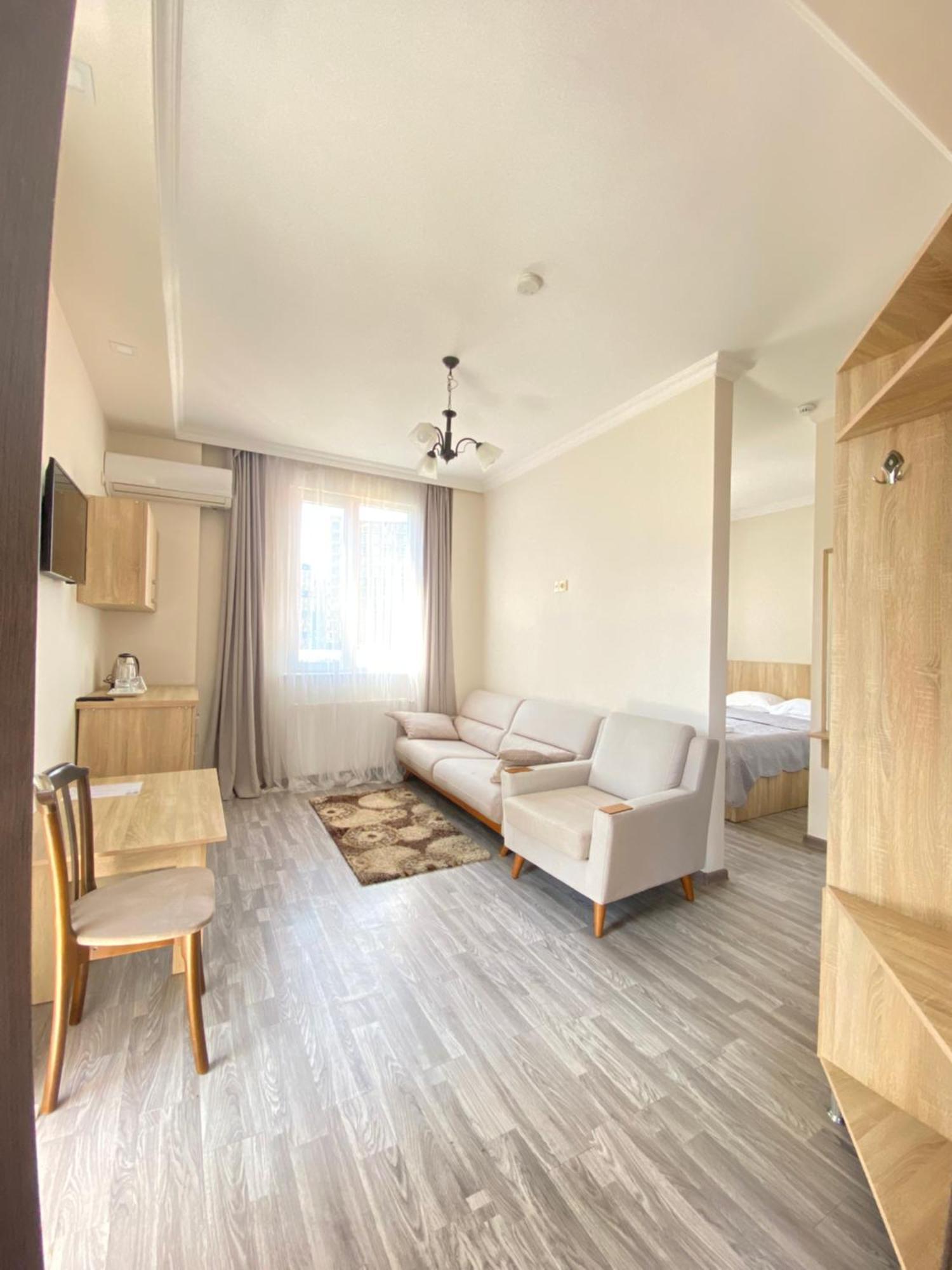 Hotel Garanti Batumi Eksteriør bilde
