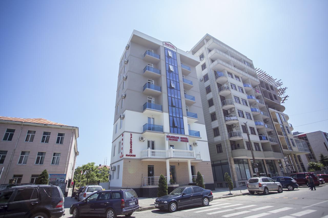 Hotel Garanti Batumi Eksteriør bilde